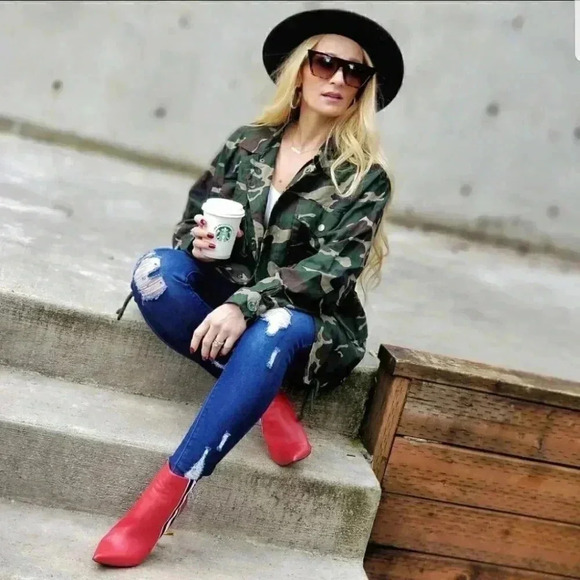 ASHELY Distressed Jeans - Picture 1 of 13